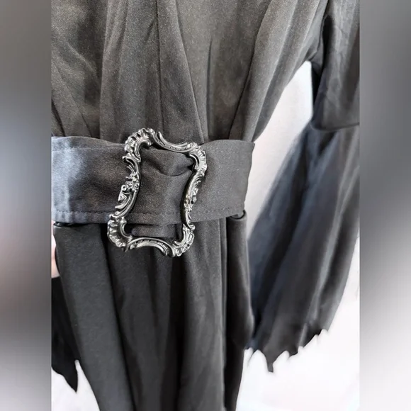 Adult Spirit Halloween Purple Witch Costume + EXTRA ACCESSORIES FOR COSTUME - Picture 14 of 16